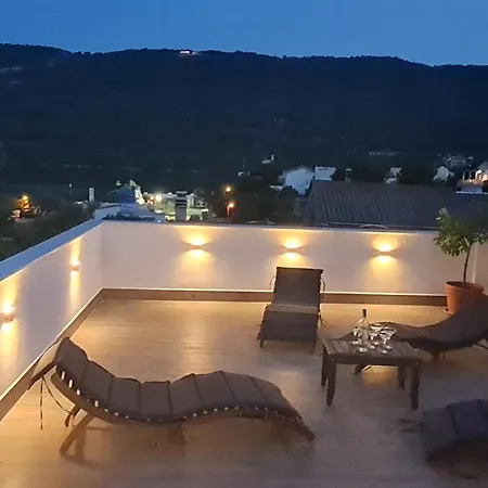 Mlinar-two Bedroom Seaview Apartman *