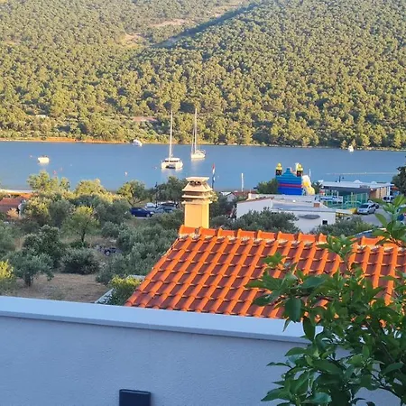 Mlinar-two Bedroom Seaview شقة Grebaštica