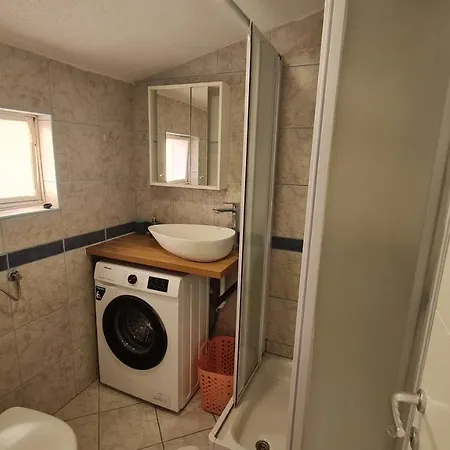 Mlinar-two Bedroom Seaview Lägenhet