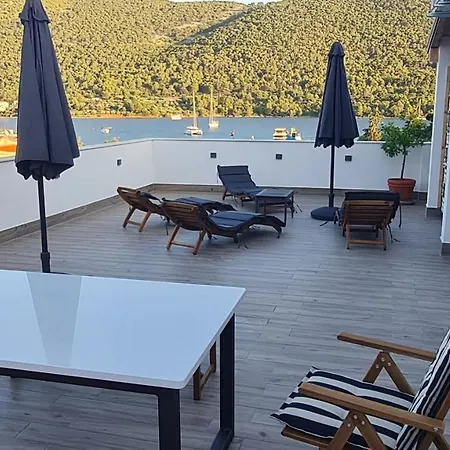Mlinar-two Bedroom Seaview Lägenhet *
