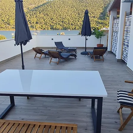 Mlinar-two Bedroom Seaview * Grebastica