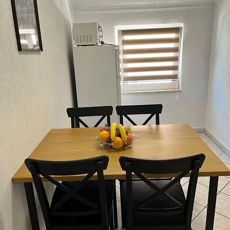 Lägenhet Mlinar-two Bedroom Seaview Grebaštica