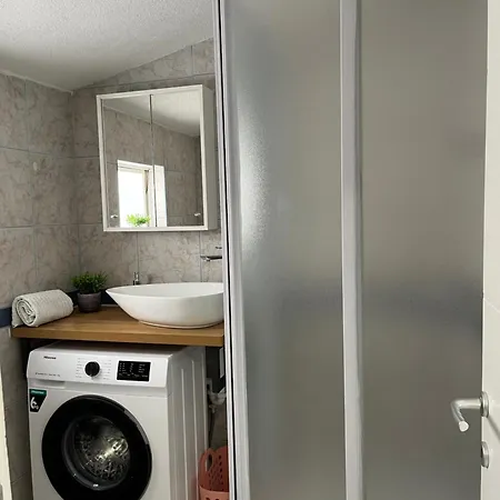 Mlinar-two Bedroom Seaview *