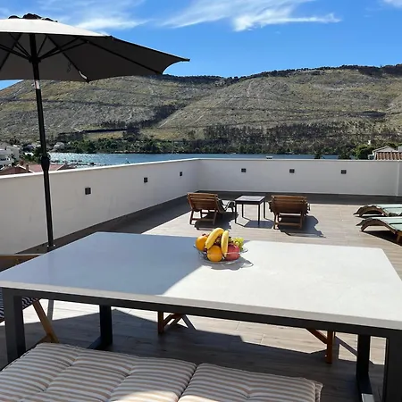 Lägenhet Mlinar-two Bedroom Seaview