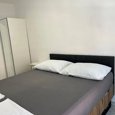 Lägenhet Mlinar-two Bedroom Seaview *