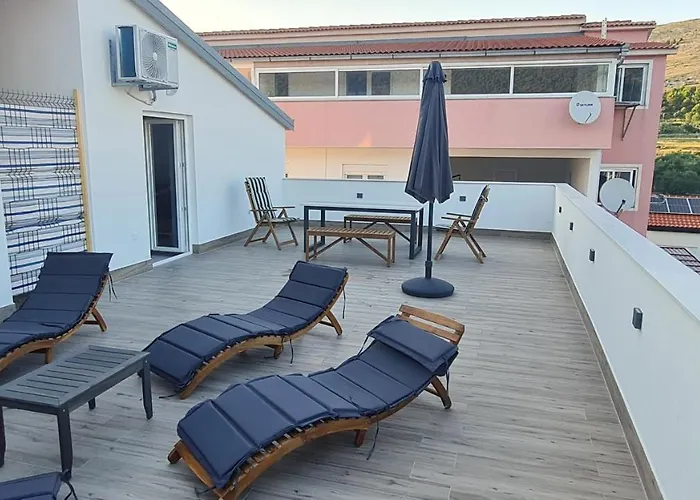 Mlinar-two Bedroom Seaview *