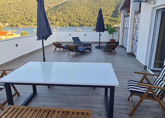 Mlinar-two Bedroom Seaview * Grebaštica