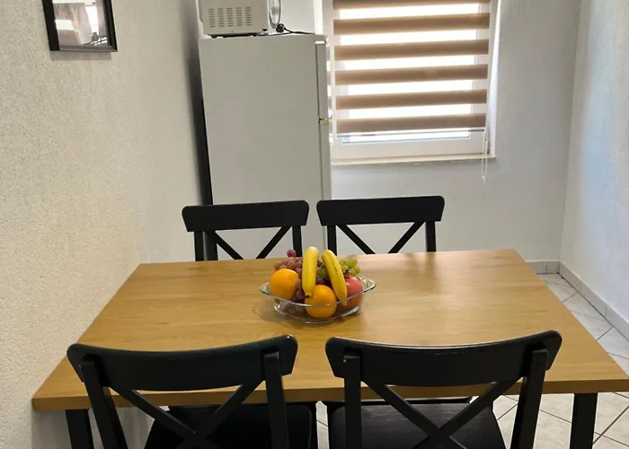 Lägenhet Mlinar-two Bedroom Seaview Grebaštica