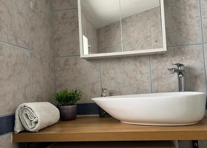 Mlinar-two Bedroom Seaview Lägenhet